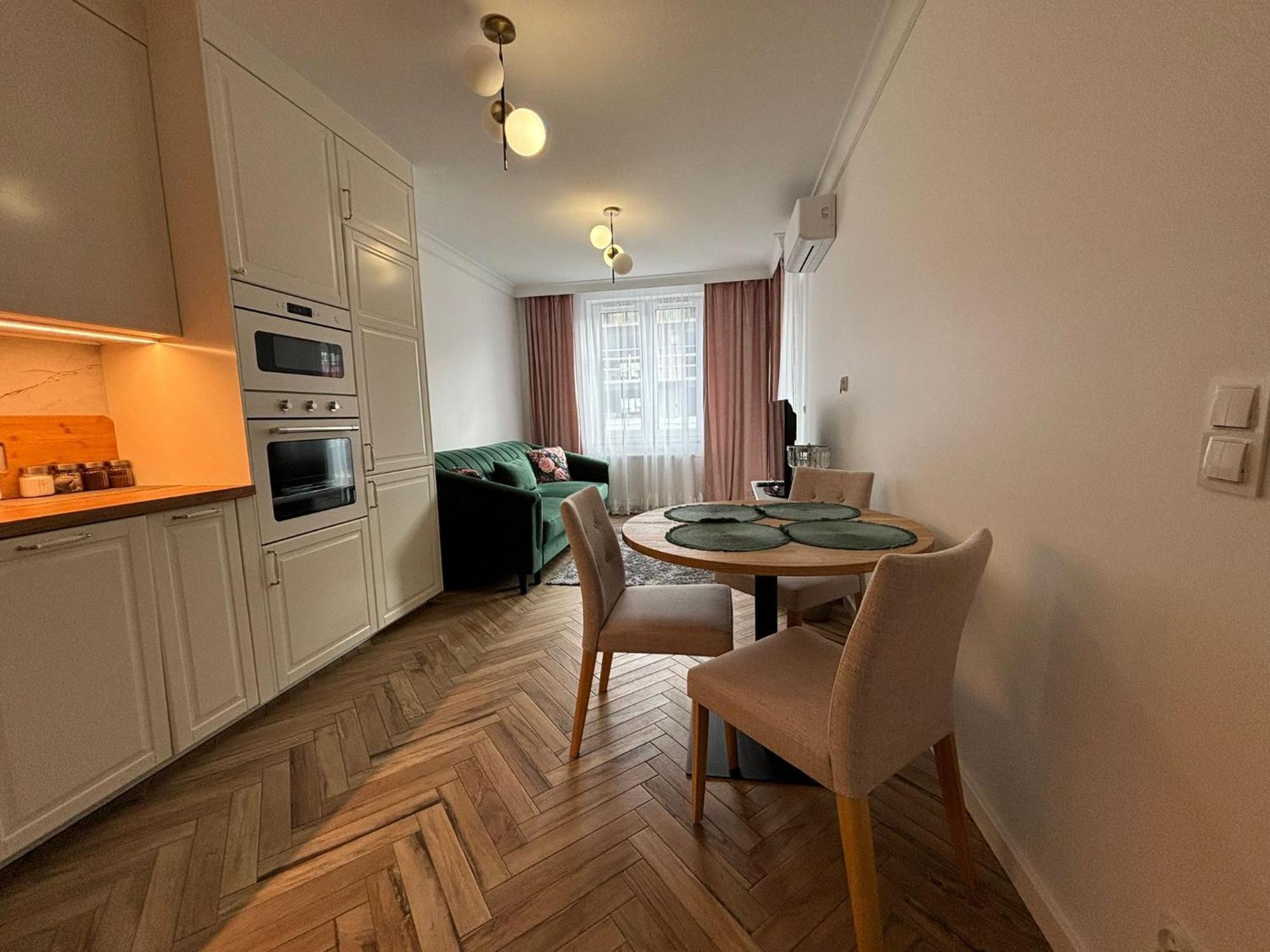 Apartamenty W Centrum Bialegostoku Z Parkingiem W Garazu Podziemnym Białystok Eksteriør bilde