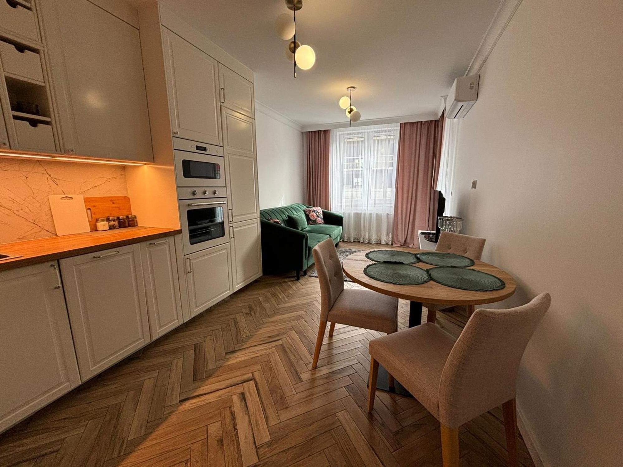 Apartamenty W Centrum Bialegostoku Z Parkingiem W Garazu Podziemnym Białystok Eksteriør bilde